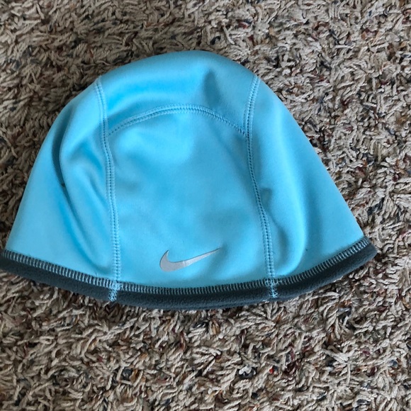 nike winter running hat